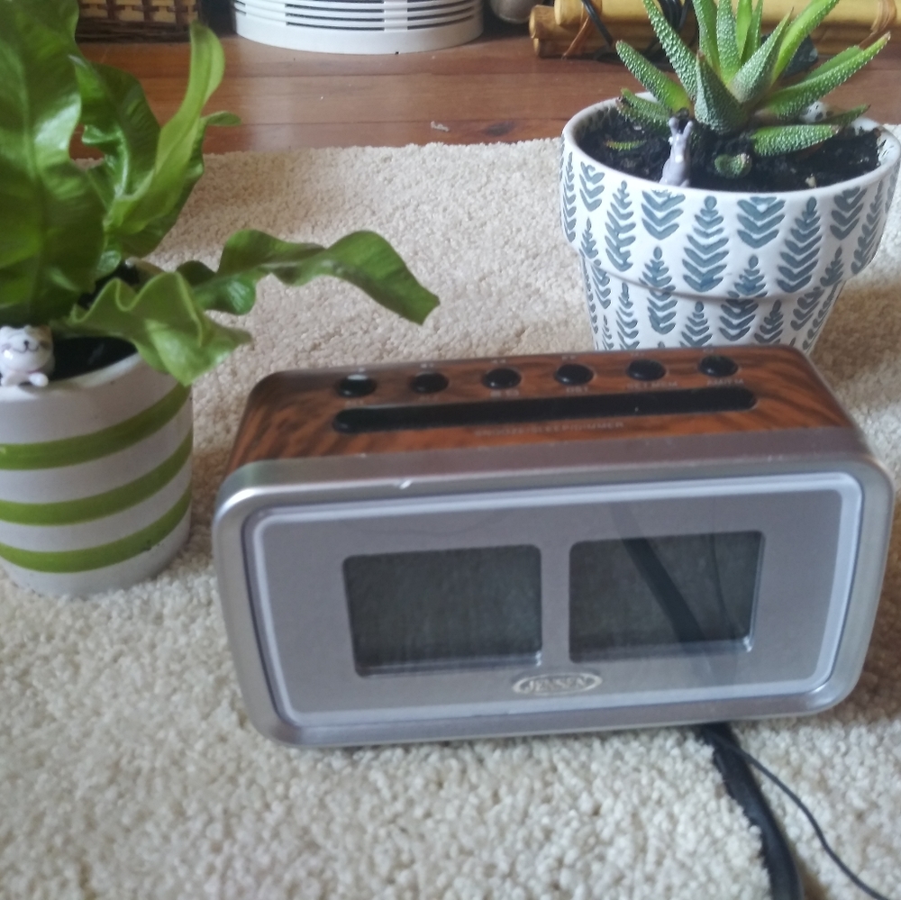 Alarm Clock - Picture 2 of 5